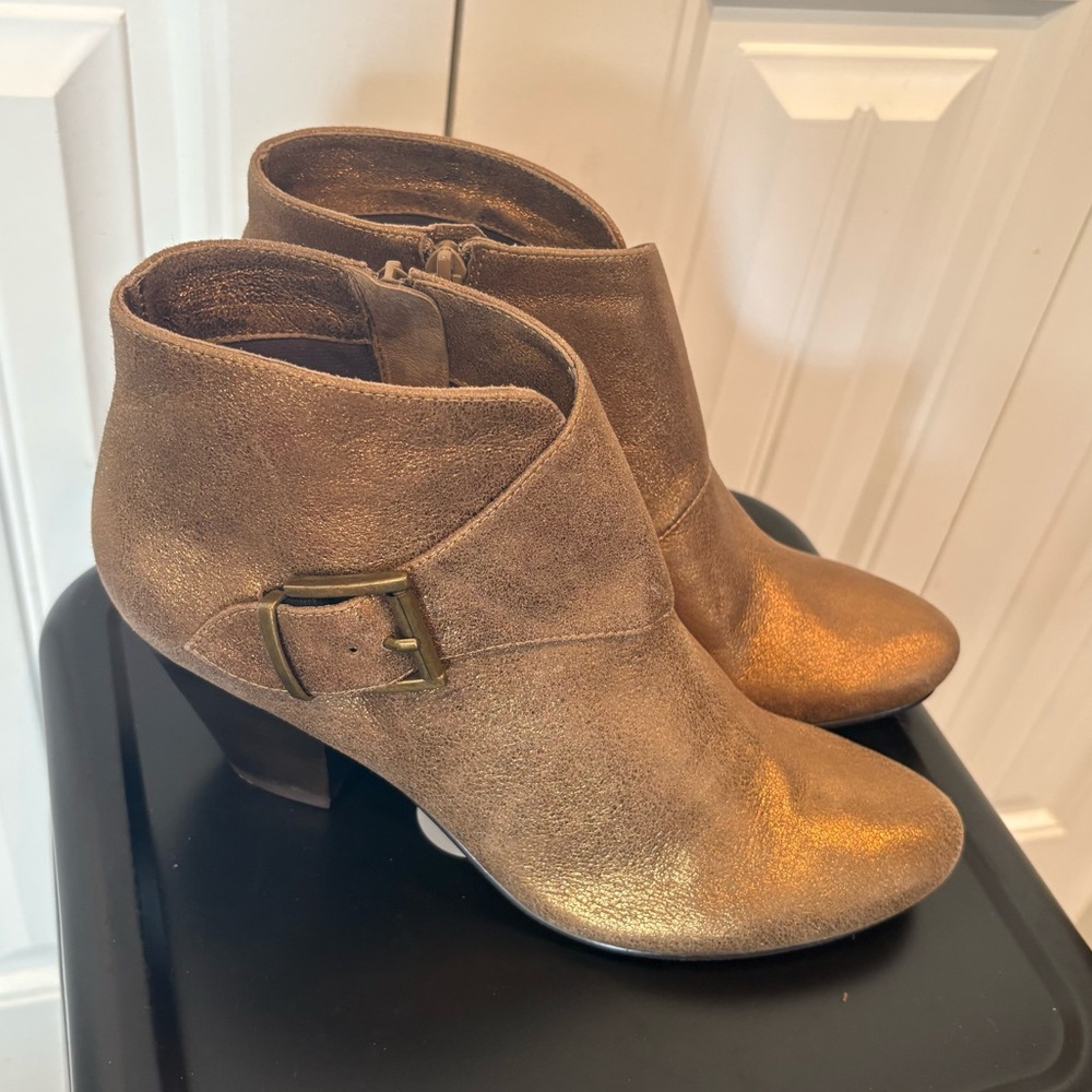 Chico’s Bronze Heeled Ankle Boots Size 9.5